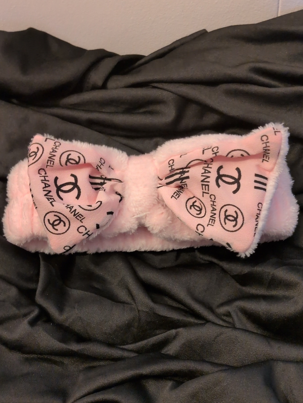CHANEL Pink Plush Logo Fashion Bow Headband